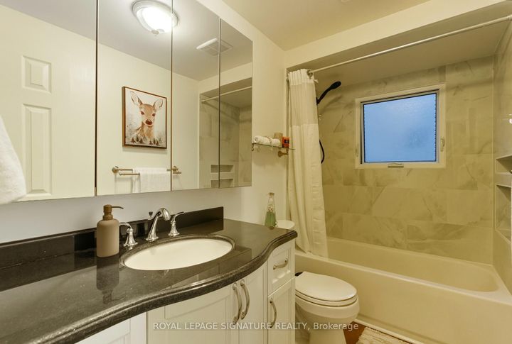Photo 20 at 2993 Gulfstream Way, Meadowvale, Mississauga