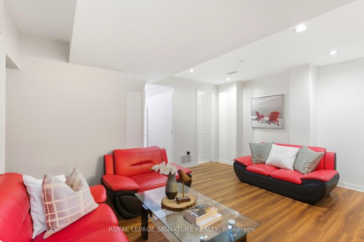 Photo 24 at 2993 Gulfstream Way, Meadowvale, Mississauga