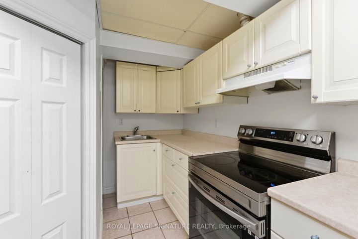 Photo 29 at 2993 Gulfstream Way, Meadowvale, Mississauga