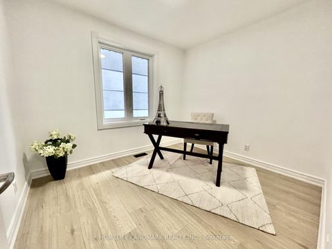 Photo 11 at 323 Elmwood Avenue, Harding, Richmond Hill