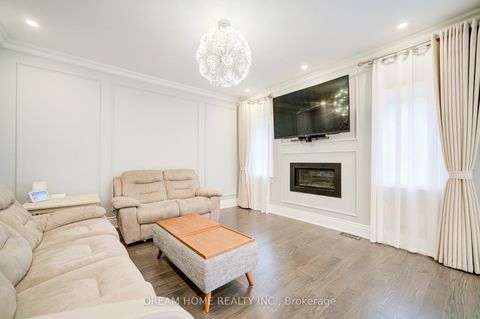 Photo 5 at 41 Mynden Way, Woodland Hill, Newmarket