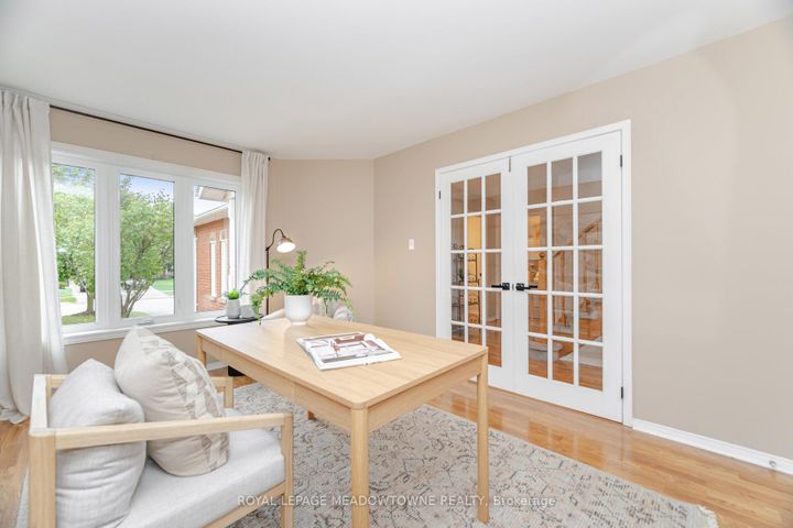Photo 7 at 33 Harrop Avenue, Georgetown, Halton Hills