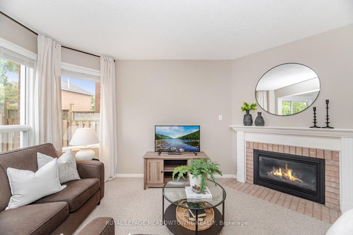 Photo 20 at 33 Harrop Avenue, Georgetown, Halton Hills