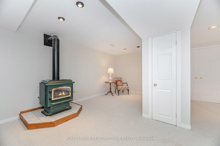 Photo 39 at 33 Harrop Avenue, Georgetown, Halton Hills