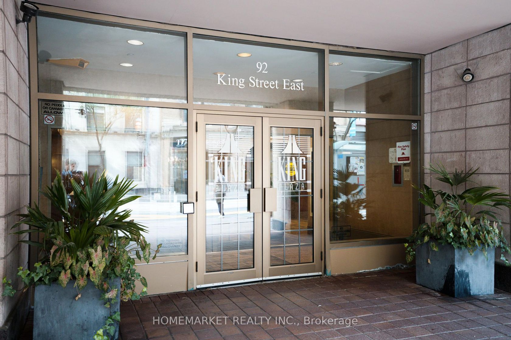 411 - 92 King Street E, Yonge Corridor, Toronto 