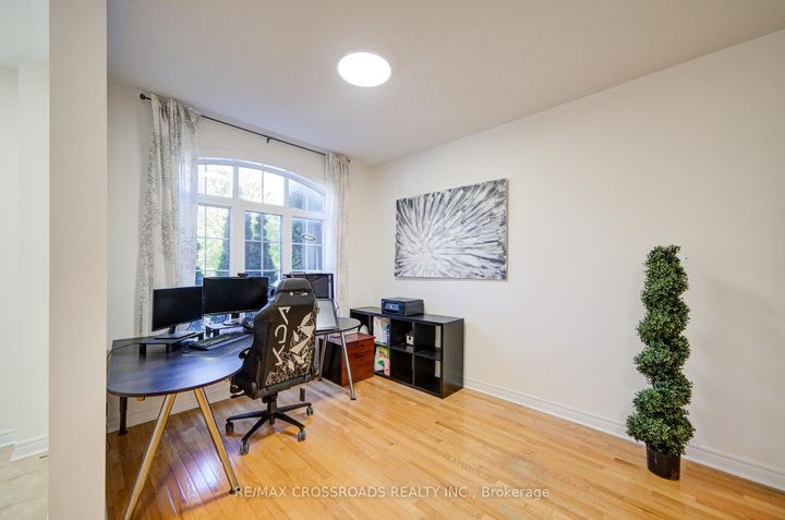 Photo 4 at 85 Shady Oaks Avenue, Cornell, Markham