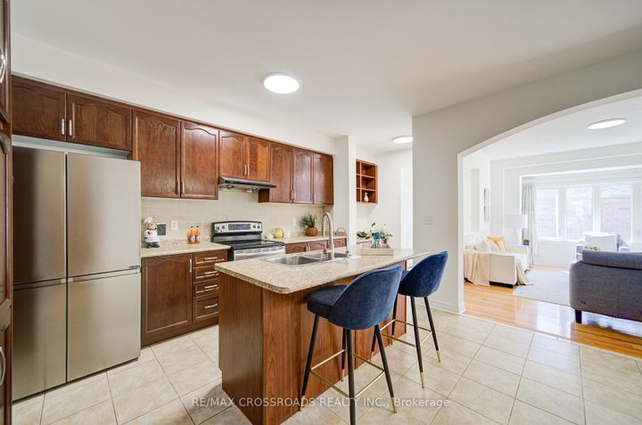 Photo 5 at 85 Shady Oaks Avenue, Cornell, Markham