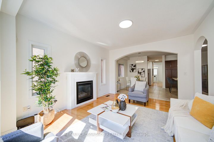 Photo 10 at 85 Shady Oaks Avenue, Cornell, Markham