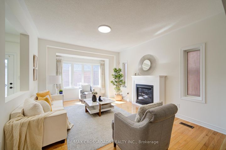 Photo 11 at 85 Shady Oaks Avenue, Cornell, Markham