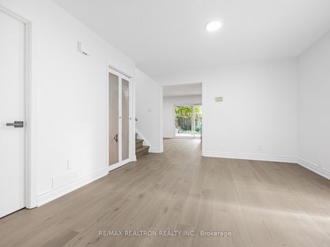 Photo 3 at 171 Sexton Crescent, Hillcrest Village, Toronto