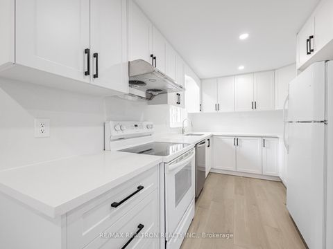 Photo 10 at 171 Sexton Crescent, Hillcrest Village, Toronto