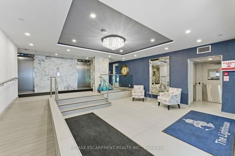 Photo 3 at 305 - 2263 Marine Drive, BR Bronte, Oakville