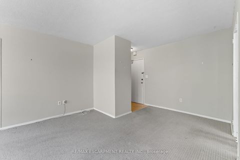Photo 5 at 305 - 2263 Marine Drive, BR Bronte, Oakville