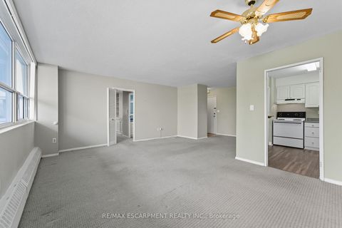 Photo 6 at 305 - 2263 Marine Drive, BR Bronte, Oakville