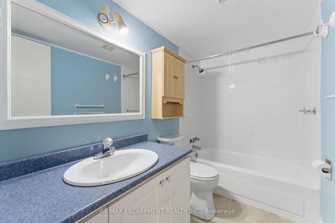 Photo 17 at 305 - 2263 Marine Drive, BR Bronte, Oakville