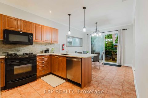 Photo 12 at 120 Portage Avenue, Oak Ridges, Richmond Hill