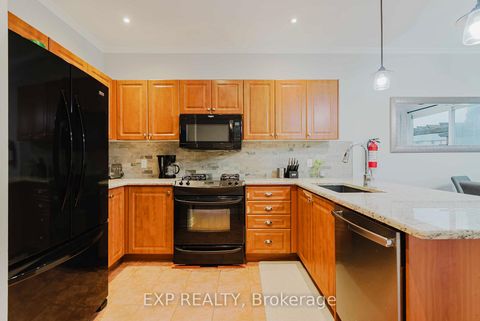Photo 13 at 120 Portage Avenue, Oak Ridges, Richmond Hill Photo 13 at 120 Portage Avenue, Oak Ridges, Richmond Hill