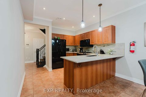Photo 14 at 120 Portage Avenue, Oak Ridges, Richmond Hill