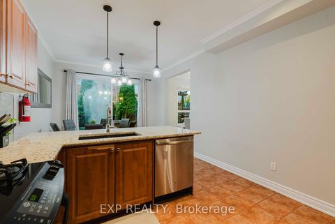 Photo 17 at 120 Portage Avenue, Oak Ridges, Richmond Hill