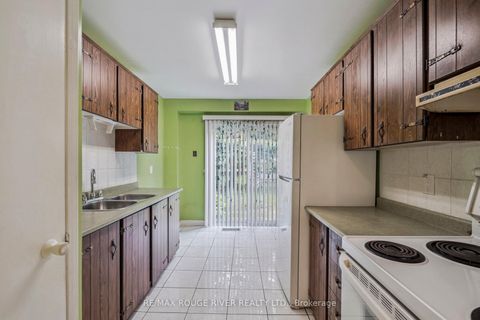 Photo 14 at 6 Scotney Grove, Malvern, Toronto