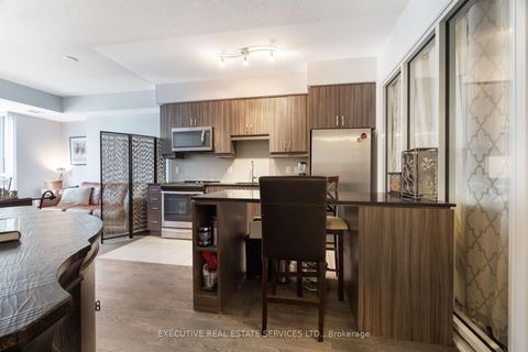 Photo 17 at #608 - 9191 Yonge Street SW, Langstaff, Richmond Hill