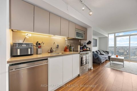 Photo 13 at 4109 - 85 Queens Wharf Road, Waterfront Communities C1, Toronto