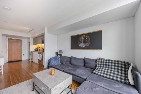 Photo 27 at 4109 - 85 Queens Wharf Road, Waterfront Communities C1, Toronto
