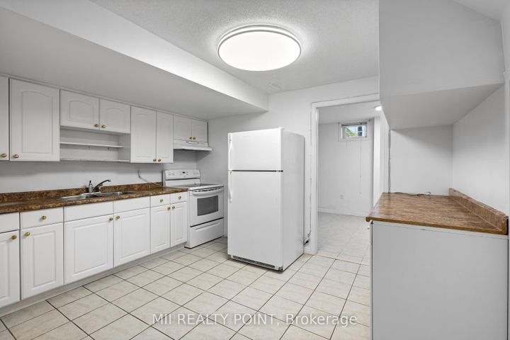 Photo 27 at 24 Bowsfield Road, York University Heights, Toronto