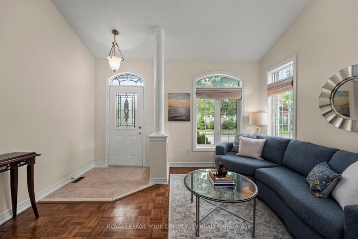Photo 1 at 29 Cliveden Place, Berczy, Markham