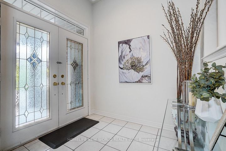 Photo 3 at 2305 WOODFIELD Road, RO River Oaks, Oakville