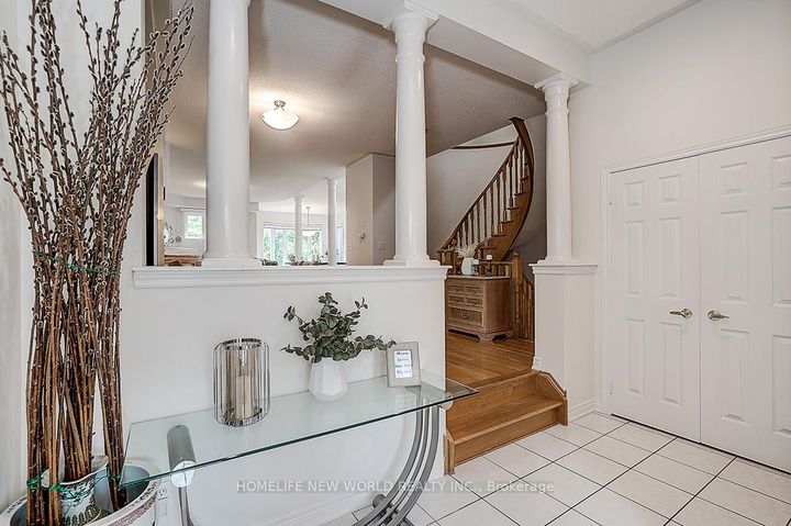 Photo 4 at 2305 WOODFIELD Road, RO River Oaks, Oakville
