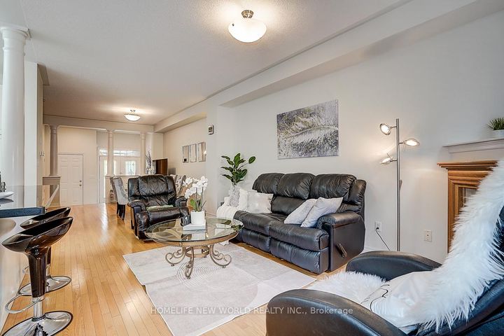 Photo 11 at 2305 WOODFIELD Road, RO River Oaks, Oakville