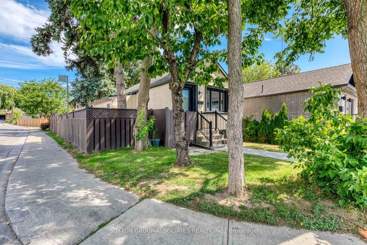 Photo 18 at 359 Harvie Avenue, Fairbank, Toronto