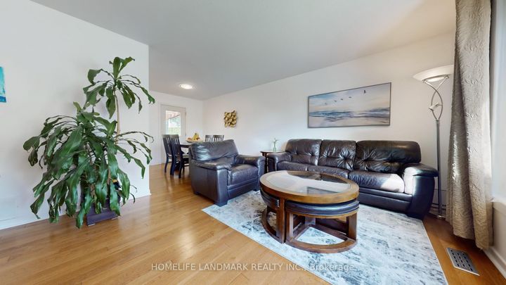 Photo 4 at 148 Cliffwood Road, Hillcrest Village, Toronto