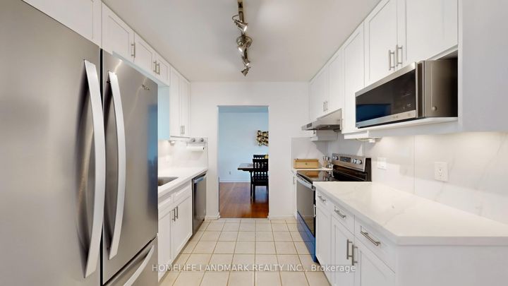 Photo 9 at 148 Cliffwood Road, Hillcrest Village, Toronto