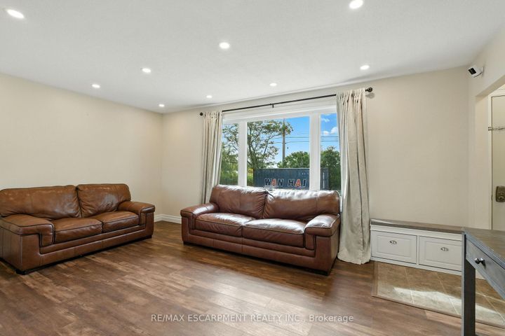 Photo 4 at 293 Regional Rd 20, Rural Stoney Creek, Hamilton