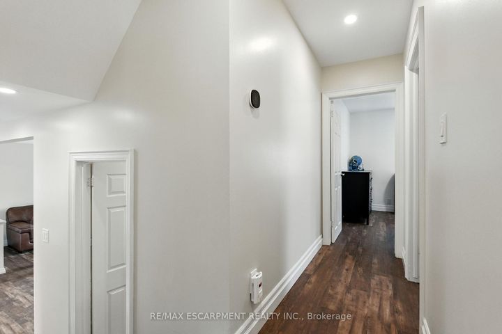 Photo 18 at 293 Regional Rd 20, Rural Stoney Creek, Hamilton