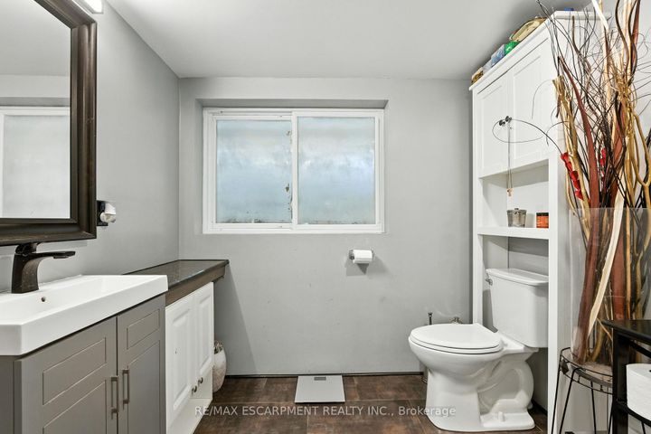 Photo 26 at 293 Regional Rd 20, Rural Stoney Creek, Hamilton