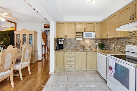 Photo 11 at 28 Foxtail Ridge, Armitage, Newmarket