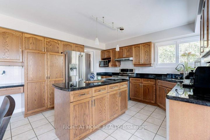 Photo 14 at 2109 Berwick Drive, Rose, Burlington