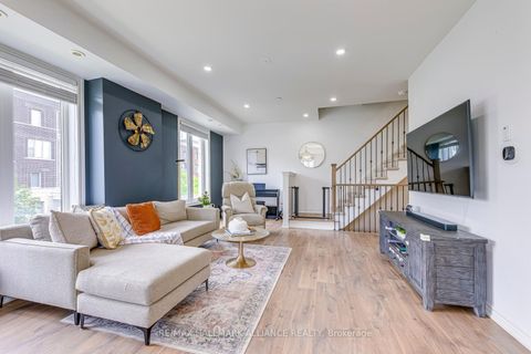 Photo 7 at 18 - 140 Long Branch Avenue, Long Branch, Toronto