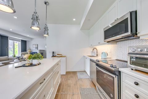 Photo 15 at 18 - 140 Long Branch Avenue, Long Branch, Toronto