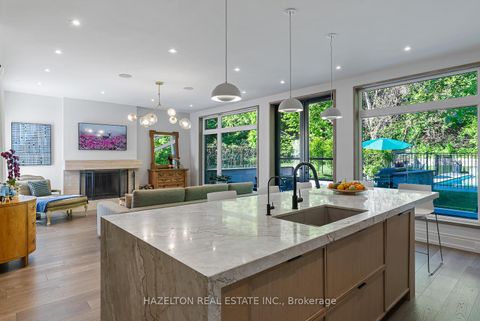 Photo 5 at 35 Worthington Crescent, Swansea, Toronto