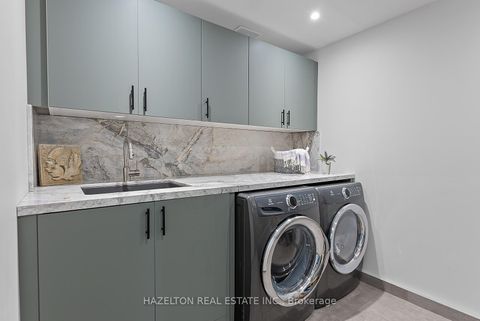 Photo 21 at 35 Worthington Crescent, Swansea, Toronto