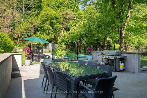 Photo 37 at 35 Worthington Crescent, Swansea, Toronto