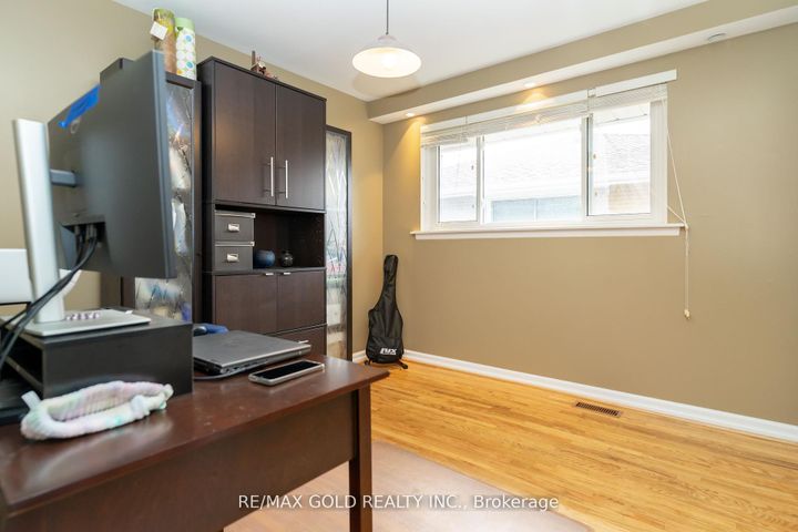 Photo 26 at 36 Alderbury Crescent, Avondale, Brampton