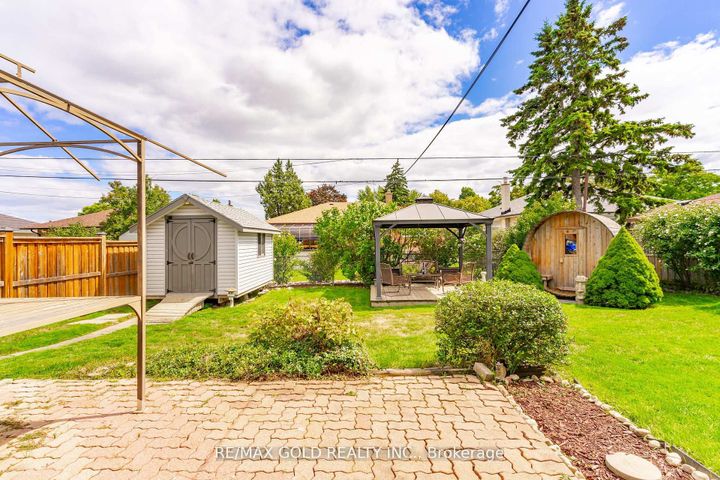 Photo 33 at 36 Alderbury Crescent, Avondale, Brampton