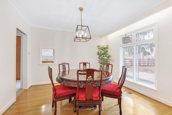 Photo 5 at 12 Feldbar Court, Willowdale East, Toronto