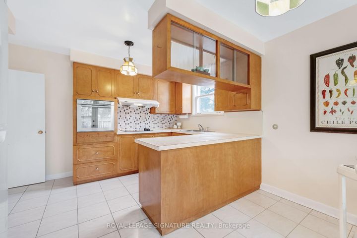 Photo 7 at 12 Feldbar Court, Willowdale East, Toronto