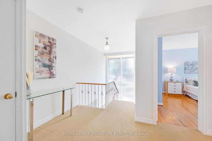 Photo 13 at 12 Feldbar Court, Willowdale East, Toronto